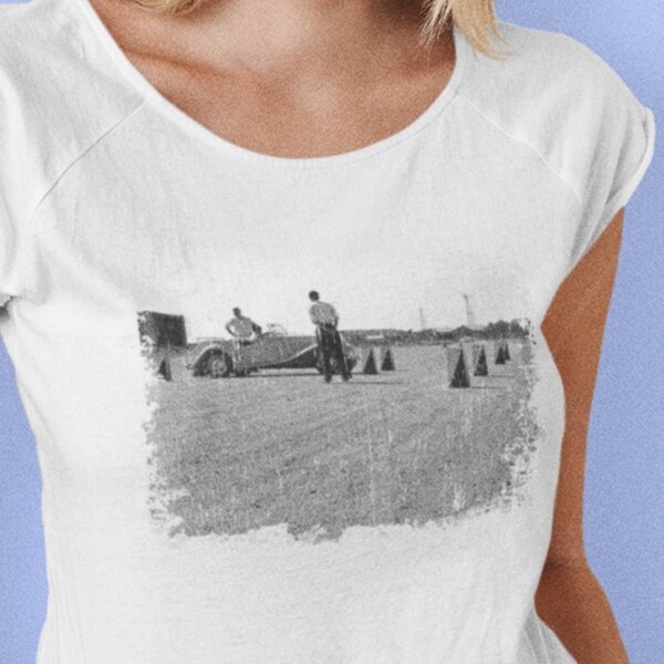 Vintage Classic Car Racing Women's T-Shirt Thumbnail